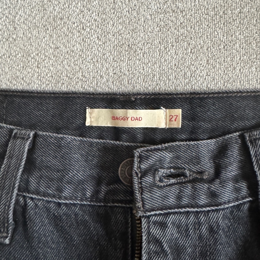Levi’s baggy dad jeans 
Size 27 
Only worn twice